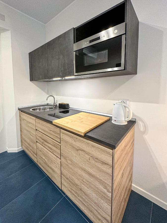Velasquez Apartments - A - San Siro ミラノ エクステリア 写真